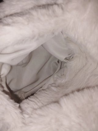 Chaqueta peluche Bershka beige