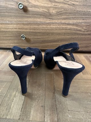 Tacones Marypaz Azul Marino con Detalles Brillante