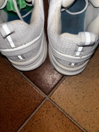 Zapatillas Dior B22 Grises y Blancas