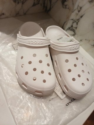 Zuecos Crocs blancos