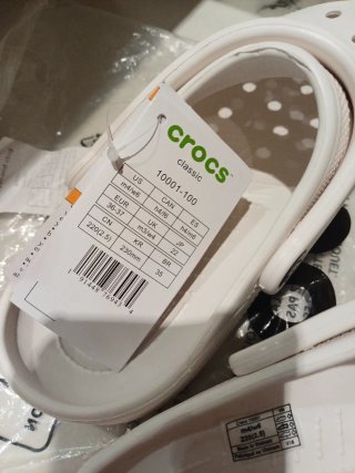 Zuecos Crocs blancos