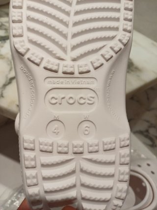 Zuecos Crocs blancos