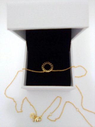 Collar Pandora Aro Dorado con Circonitas