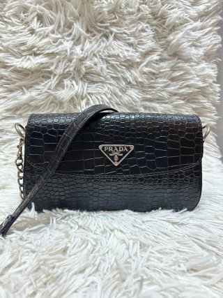 Bolso Negro Efecto Cocodrilo Fiesta