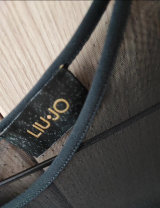 Abito Liu Jo nero con maniche in tulle