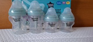 4 Biberones Tommee Tippee Anti-cólico