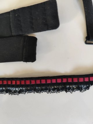 Sujetador Wonderbra Multiposición Negro Rojo