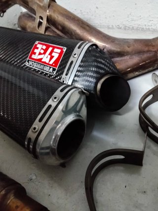 Escape Yoshimura Carbon Yamaha R1 07-08
