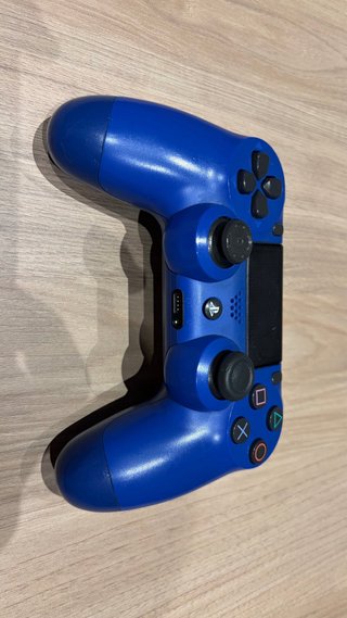 PS4 Slim + Mando + 10 Juegos