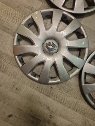 Tapacubos Renault Trafic 16 (4 unidades)