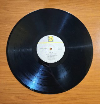 2 vinili 33 giri reggae Aswad Distant Thunder UB40