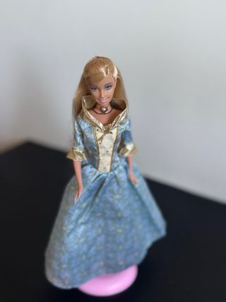 Barbie Anneliese Princesa y Costurera 2004