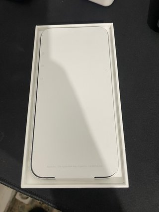iPhone 16e nuevo con caja original 128 GB Alma
