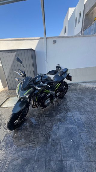 Kawasaki Z900 2019 Negra y Verde