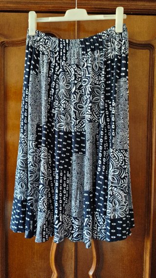 Falda Midi Boho Azul Marino y Blanco
