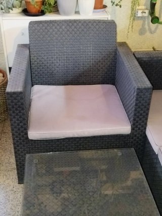 Conjunto sofá, sillones y mesa jardín