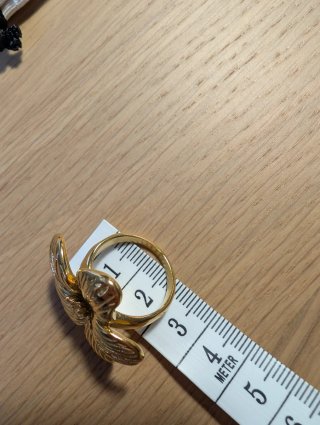 Anillo La Flor Arena Roja Dorado