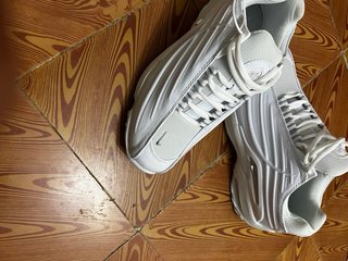 Nike NOCTA Gris y Blanco