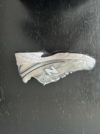 Zapatillas New Balance Gris y Blanco
