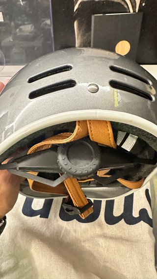 Casco Thousand Gris plata