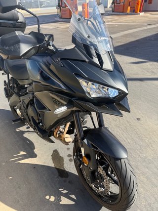 Kawasaki Versys 650 ABS Negra 2024