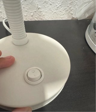 Lámpara de escritorio Ikea blanca
