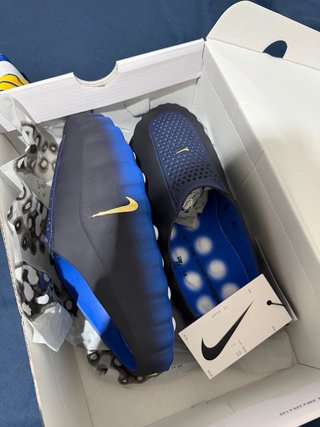 Nike Minds 001