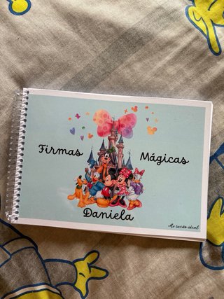 Pack de Libro de Firmas Disney personalizado