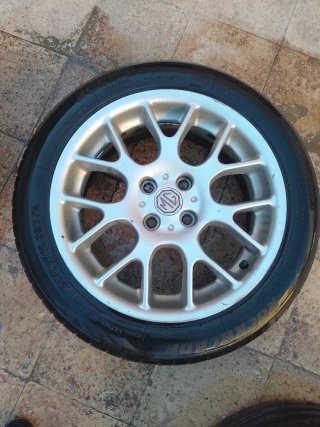 Llantas MG 16' con neumáticos 195/50R16