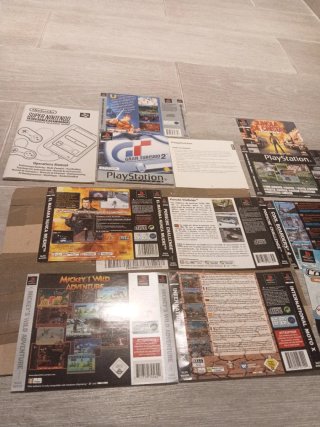 Portadas PS1 y manuales Nintendo