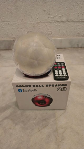 Altavoz Bluetooth Q8 con luz