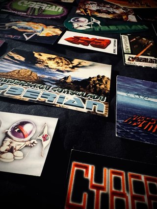 Lote de 34 Flyers discoteca Cyberian