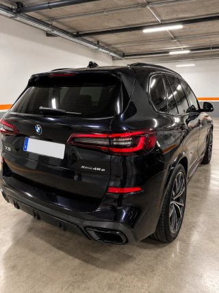 BMW X5 2021
