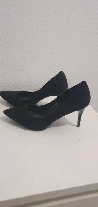 Zapatos de tacón negros talla 41