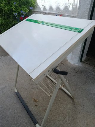Mesa de Dibujo Técnico Ajustable
