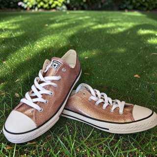2 pares de Zapatillas Converse Doradas y rosas