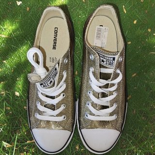 2 pares de Zapatillas Converse Doradas y rosas