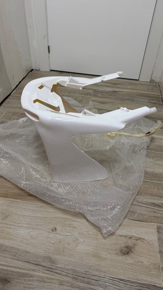 Carenado delantero NUEVO blanco Yamaha Aerox