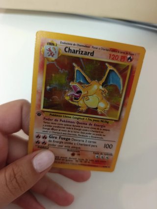 Carta Pokémon Charizard 1⁰EDICIÓN Holográfica
