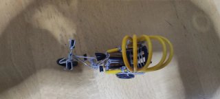 Risciò fatto a mano in filo giallo