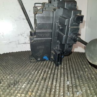 Motor cierre renault megane iii berlina 1.5 648193