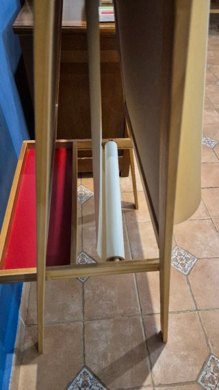 Pizarra infantil con rollo de papel