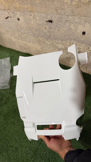 Paso de rueda NUEVO Yamaha Aerox Blanco