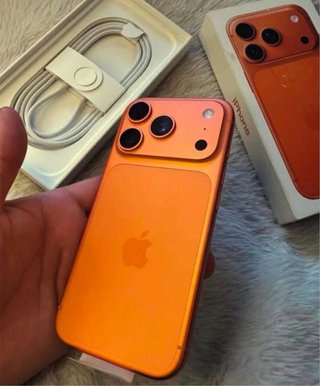 iPhone 17 Pro Max Naranja 10/10