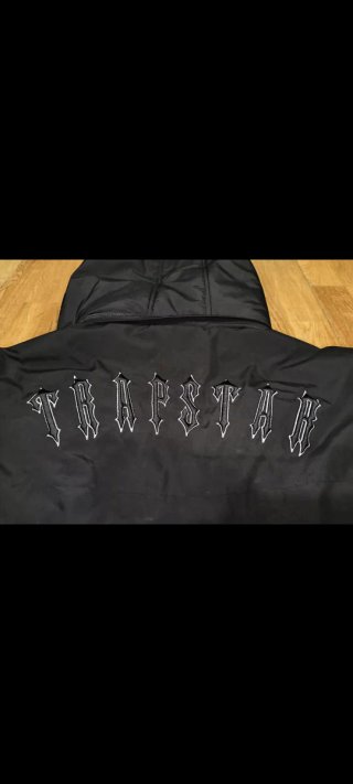 Abrigo Trapstar Negro