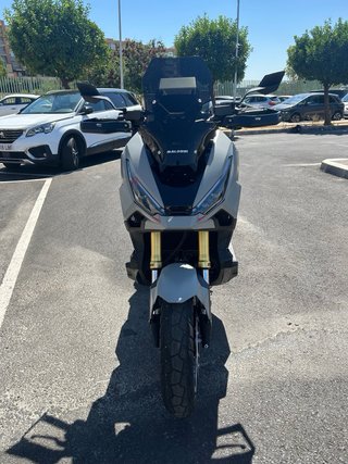 Honda X-ADV 750 de abril de 2025.