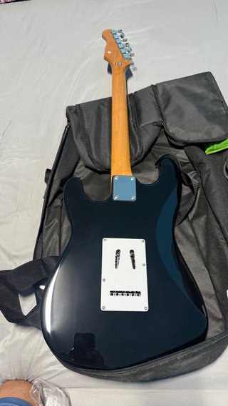 Guitarra Eléctrica Harley Benton VT Nueva