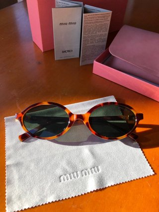 Occhiali da sole Miu Miu nel mio profilo!