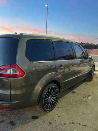 Ford Galaxy 2010