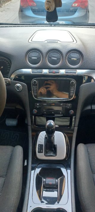 Ford Galaxy 2010